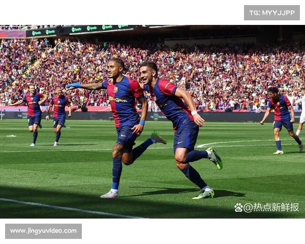 西甲俱乐部开放日吸引10万球迷，草根足球热潮再起